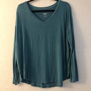 Mossimo Supply Co. | long sleeve v-neck top size L